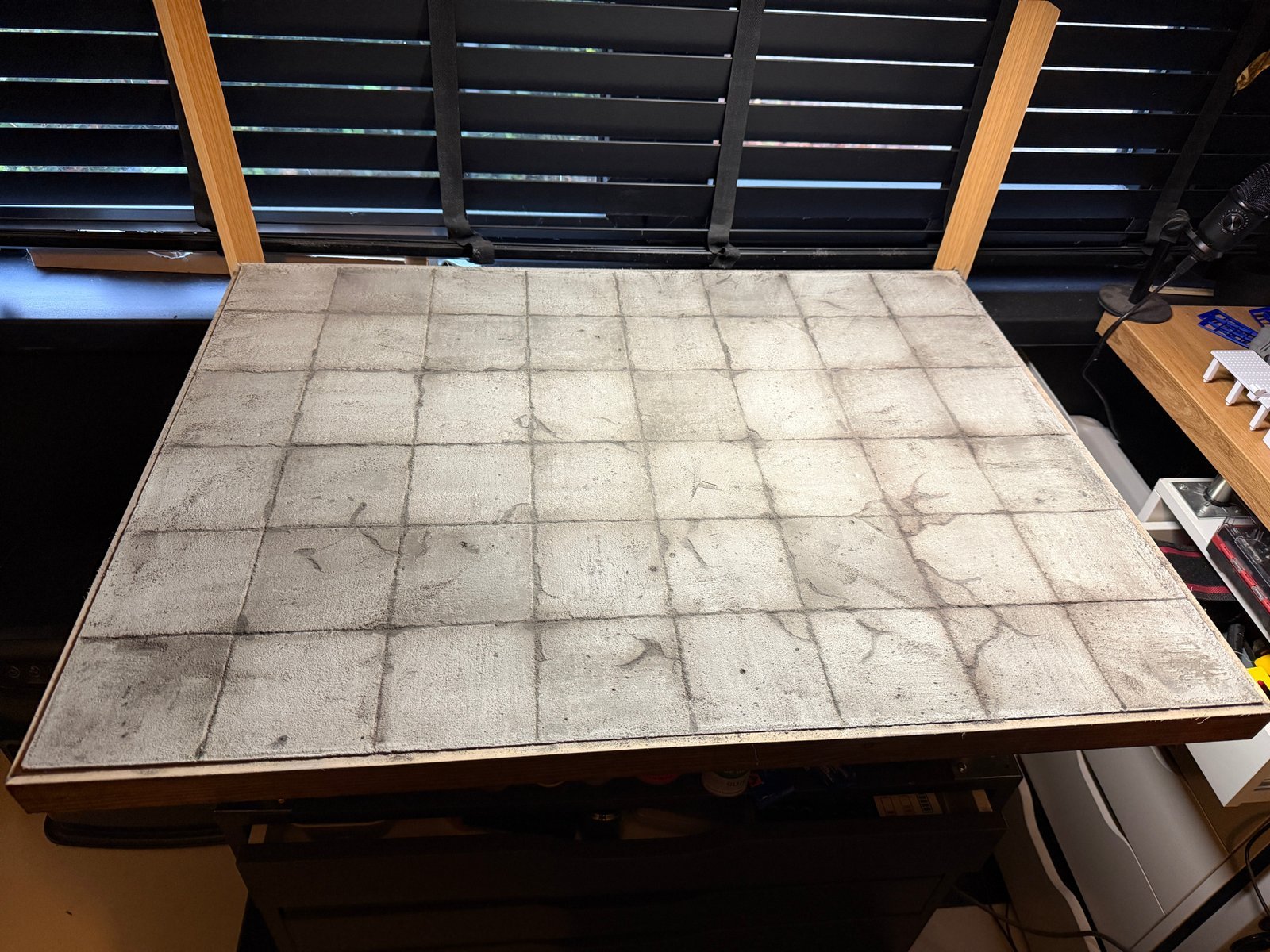 Mad Max 1:24 scale diorama concrete foundation slab — 80x60 cm hand-poured and textured with realistic cracked tile pattern
